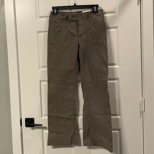 Royal Robbins Women's Discovery Pant, Short, Size 2, Taupe Colored